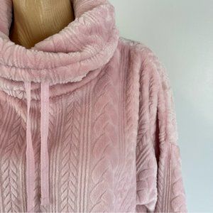 La Vie en Rose Plush Cable Knit Cowl Turtle Neck Pull Over Long Sleeve Sweater L